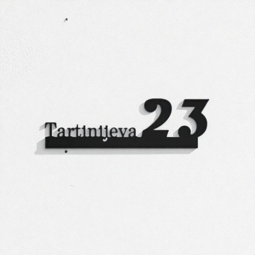Kućni broj - Crta s natpisom 06